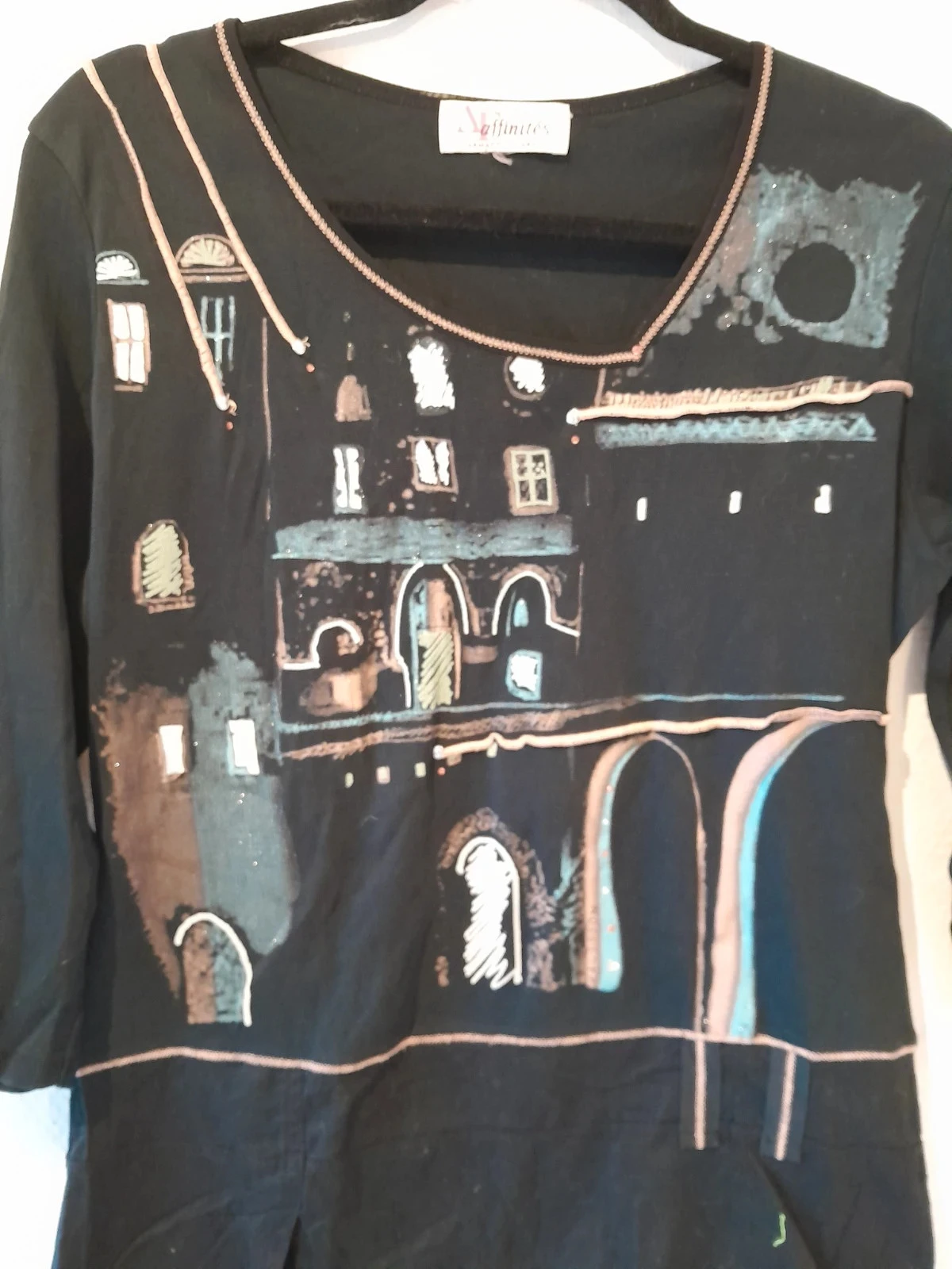 Blusa feminina, preto com estampa, Marca Affinités, tamanho 38 – photo 3
